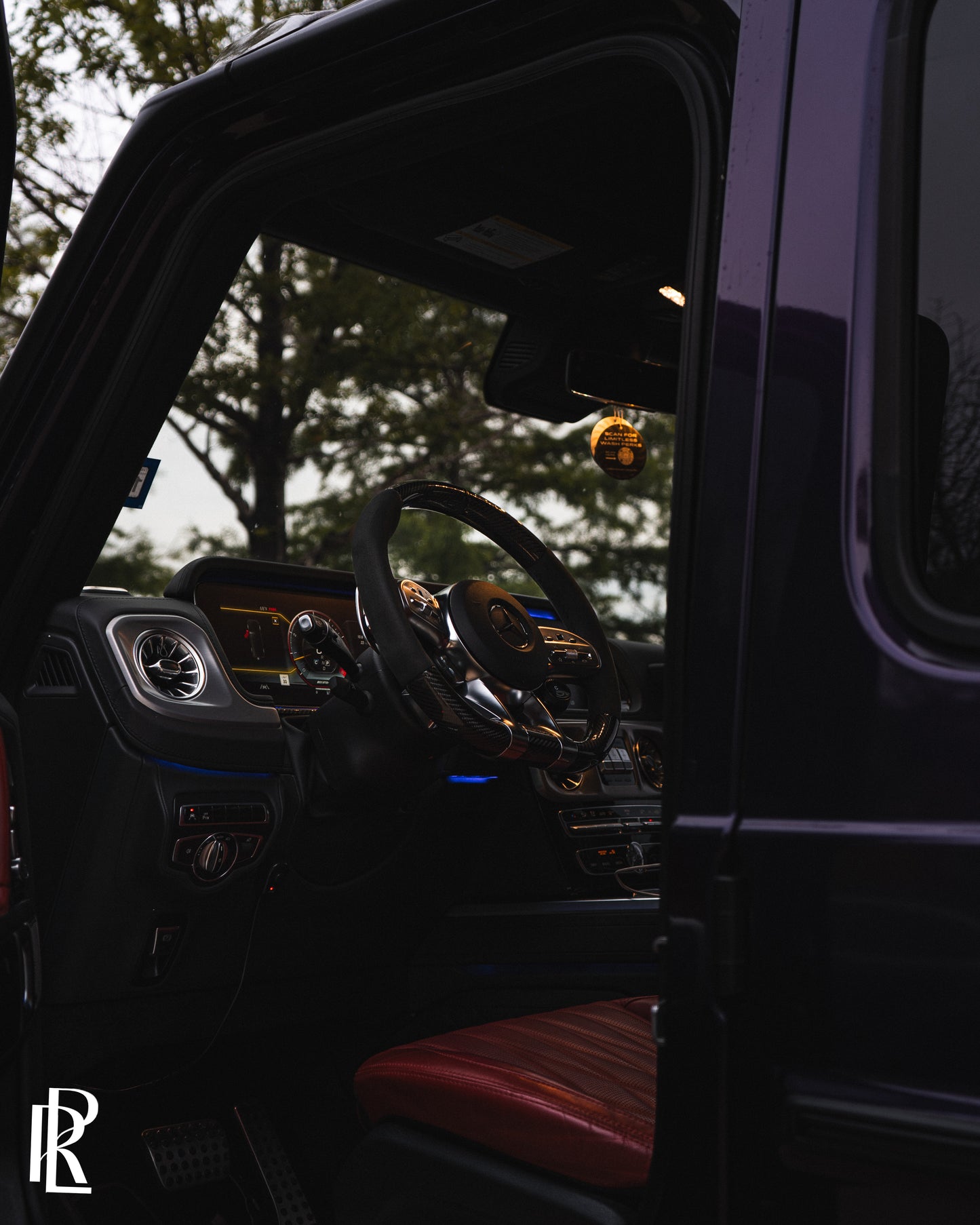 Mercedes Benz G63 AMG - Picton Luxury Rentals