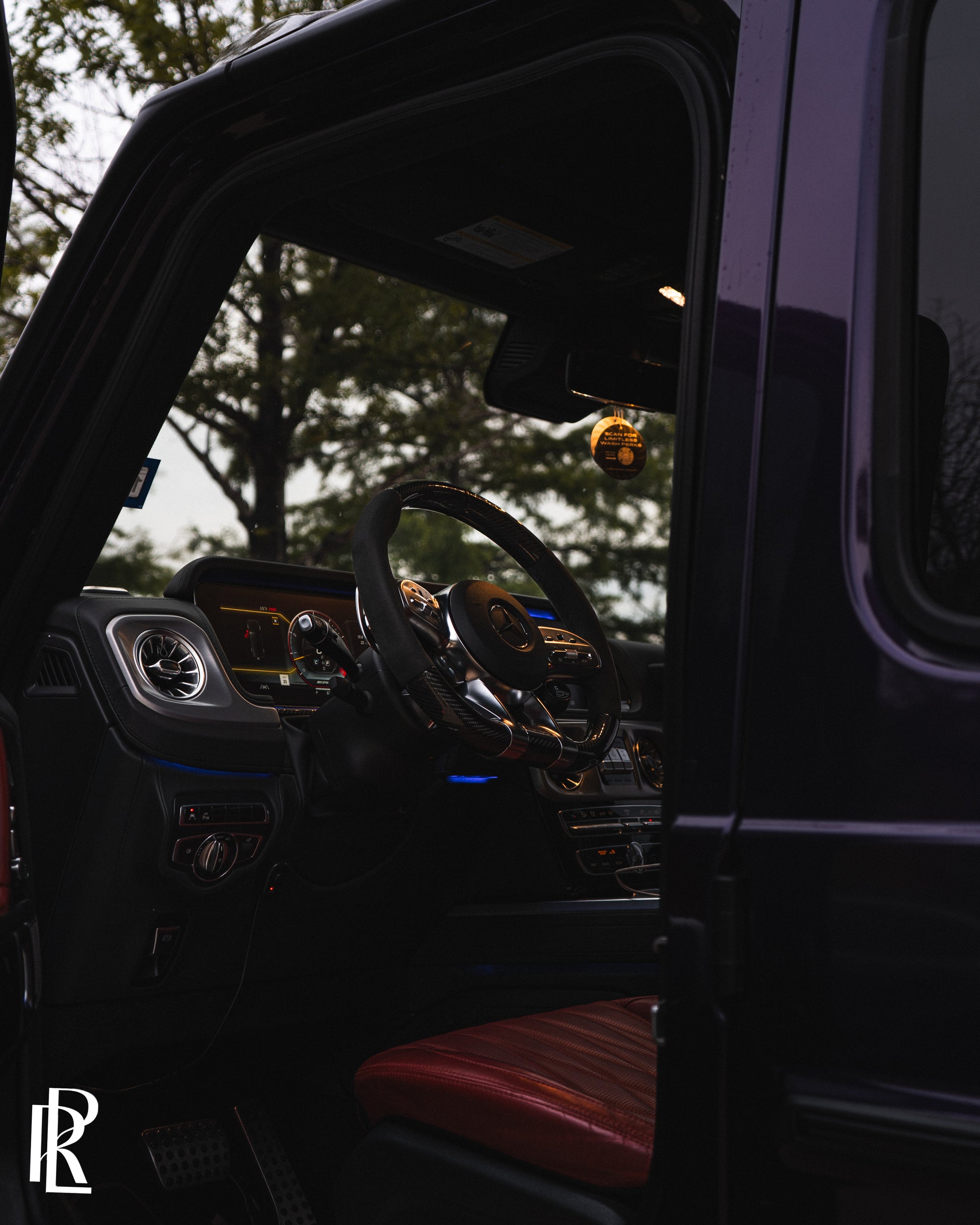 Mercedes Benz G63 AMG - Picton Luxury Rentals